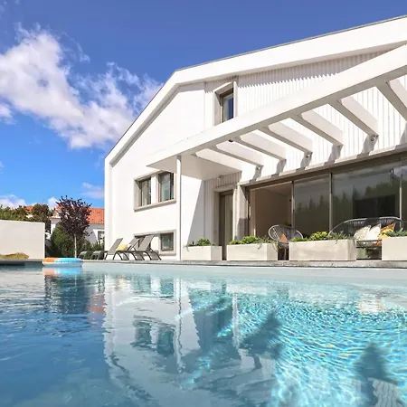 Santa Joana With Garden And Heated Pool
