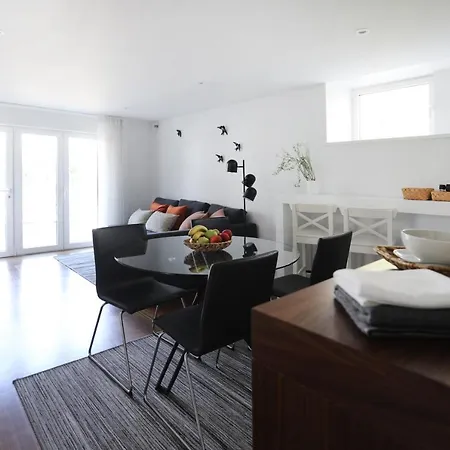 Santa Joana With Garden And Heated Pool * Lisboa